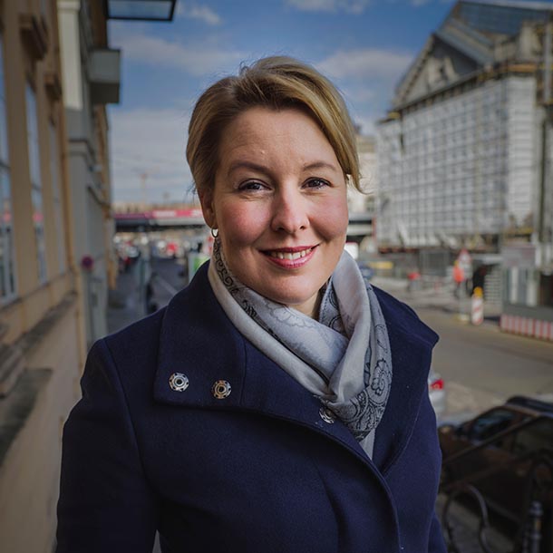 Franziska Giffey (SPD), BM für Familie, Senioren, Frauen und Jugend, Foto: Hermann Bredehorst